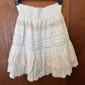 Smocked Waist tiered lace Mini Skirt with lining WmSize M /JrSize XS-XL